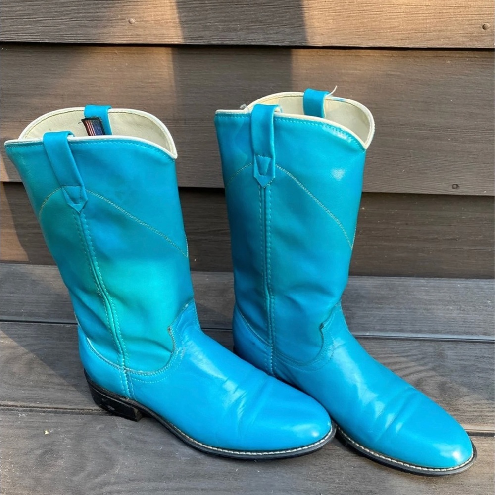 Womens aqua cowboy boots 6.5